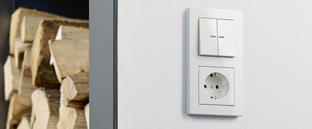 JUNG KNX Taster F 10 bei Elektro Oßmann in Ebermannstadt