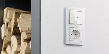 JUNG KNX Taster F 10 bei Elektro Oßmann in Ebermannstadt