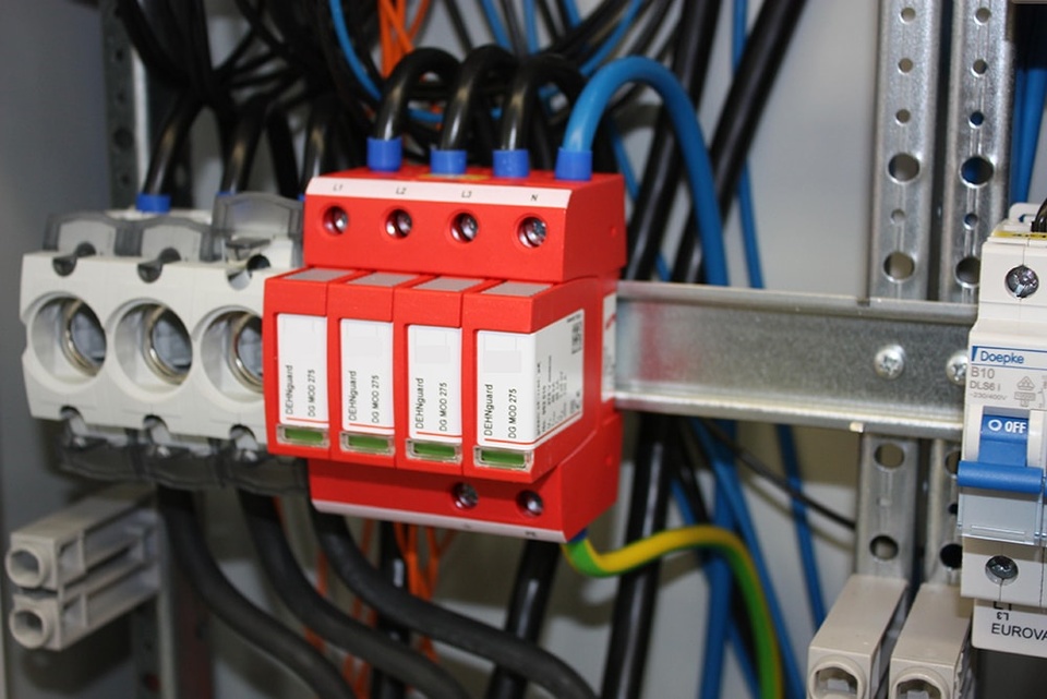 U berspannungsschutz bei Elektro Oßmann in Ebermannstadt